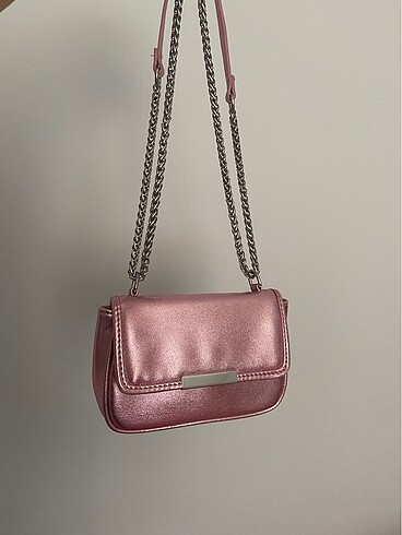 bershka mini pembe parlak hologram çanta lolita