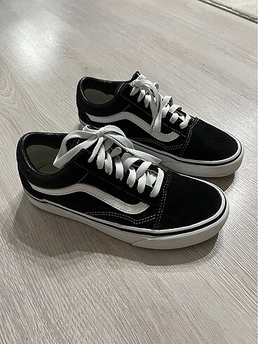 Vans old skool mid