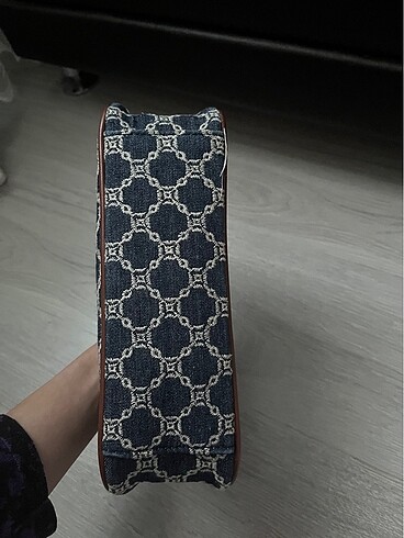 Mango mango işlemeli baget çanta