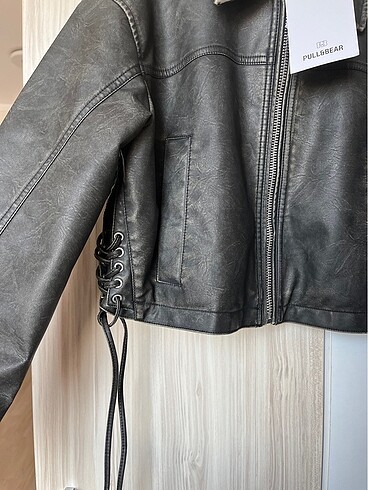 Pull and Bear Pull and bear eskitme deri ceket