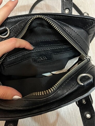  Beden Zara mini goth grunge çanta zımbalı