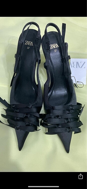 37 Beden Zara fiyonk detaylı topuklu ayakkabı