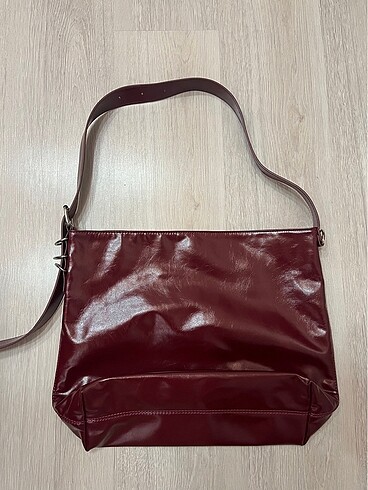 Stradivarius stradivarius büyük kol çantası cherry red