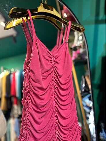 Bershka Pembe büzgülü elbise