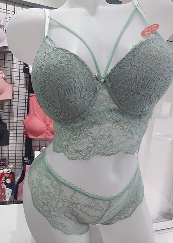 Yeşil Dantel Mini Bohem Sütyen