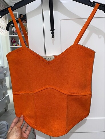 Turuncu crop