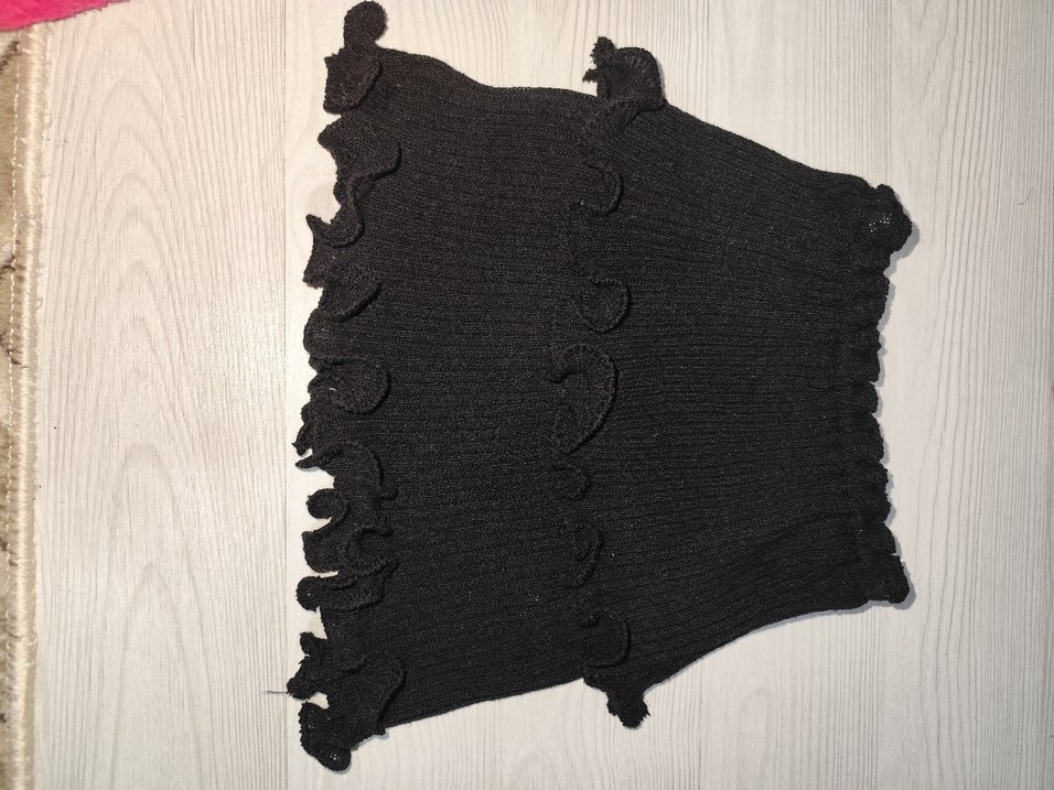 Siyah Triko Volanlı Mini Etek - Görsel 2