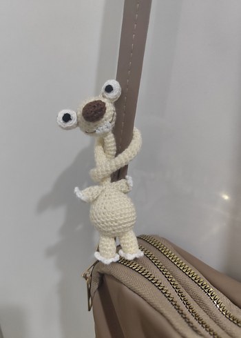 Krem
El Örgüsü Peluş Oyuncak amigurumi Sid - Görsel 4
