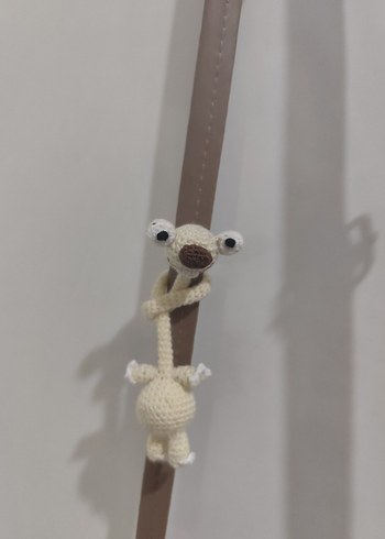 Krem
El Örgüsü Peluş Oyuncak amigurumi Sid - Görsel 2