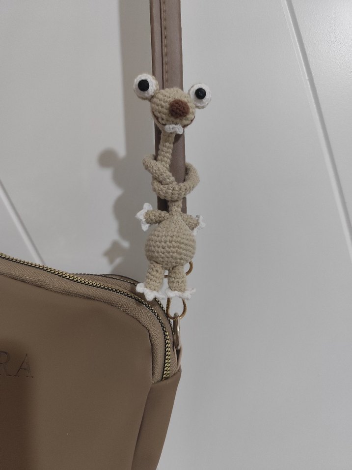 Pastel Renkli Uzun Boyunlu Peluş Oyuncak - Görsel 4