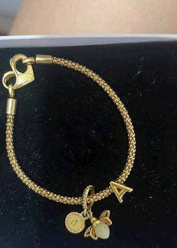 Pandora Altin Zincirli Monogramli Charm Bileklik