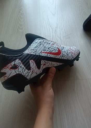 Beyaz Renkli Desenli Erkek Futbol Ayakkabısı - Görsel 4