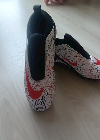 Beyaz Renkli Desenli Erkek Futbol Ayakkabısı - Görsel 2