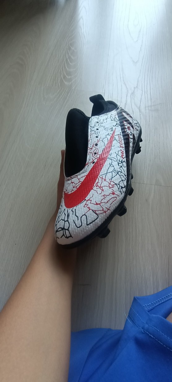 Beyaz Renkli Desenli Erkek Futbol Ayakkabısı - Görsel 5