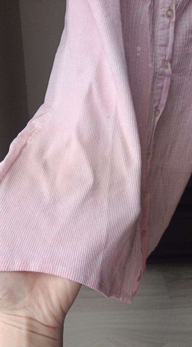 Pembe Keten V Yaka Düğmeli Kolsuz Bluz - Görsel 3