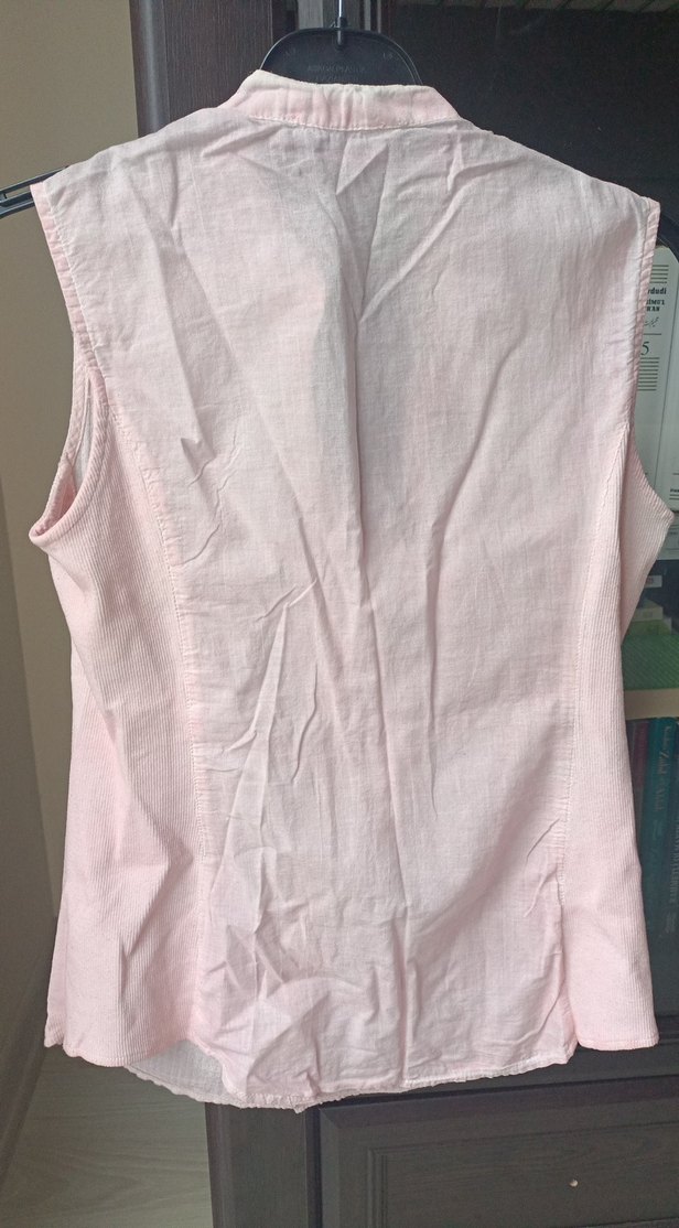 Pembe Keten V Yaka Düğmeli Kolsuz Bluz - Görsel 4