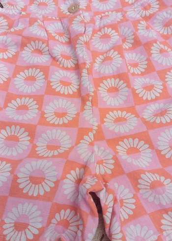 Kız Çocuk Papatya Desenli Düğmeli Tulum - Görsel 2