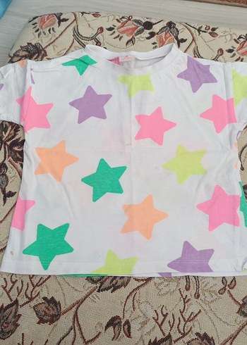 Renkli Yıldız Desenli Kız Tişörtü - Görsel 2