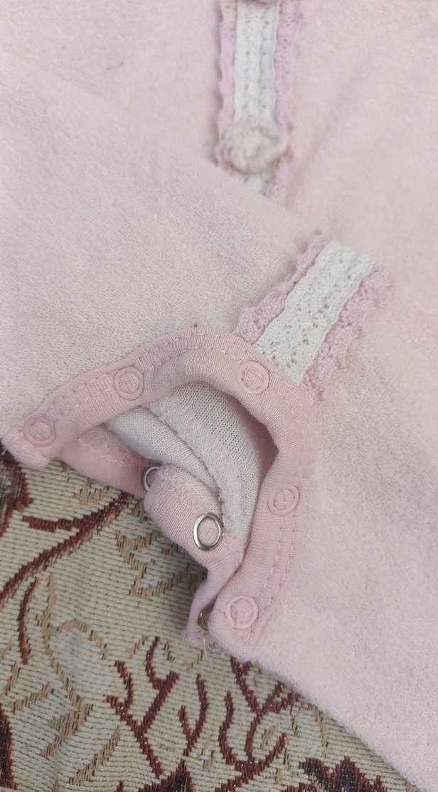 Dantel Detaylı Pembe Bebek Tulum - Görsel 3