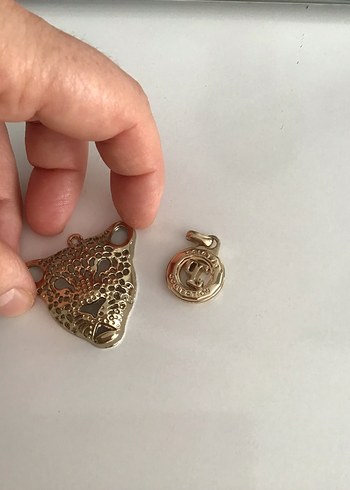  Beden Altın Renkli Leopar Detaylı Mini Kadın Kolye ucu, charm