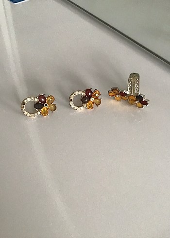  Beden Çiçek Desenli Çok Renkli Boncuklu Kadın Yüzük ve küpe seti