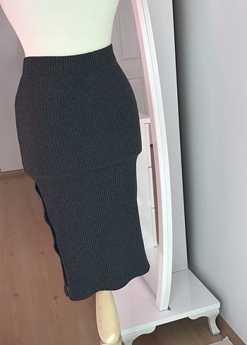 Düğmeli Gri Triko Midi Etek - Görsel 13