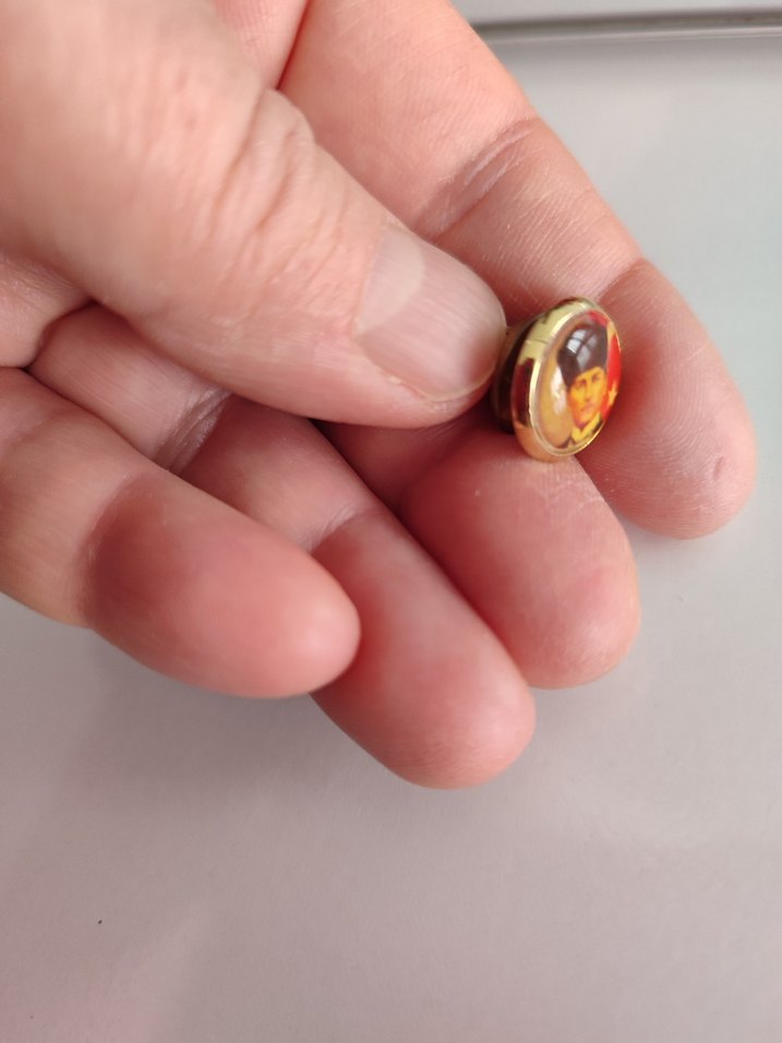 Gold Renkli Atatürk rozeti - Görsel 2