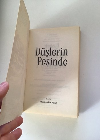 Düşlerin Peşinde roman - Görsel 3