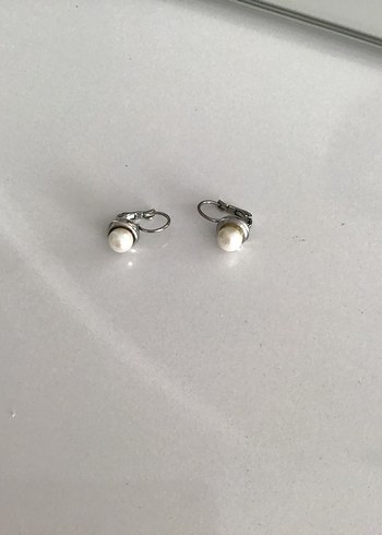 Beden Mini Beyaz İnci Küpe