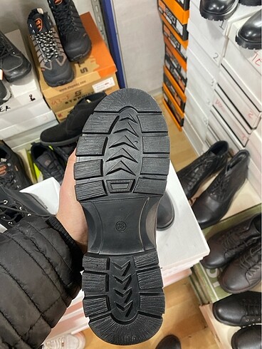 36 Beden Kaymaz Termo taban dikişli kışlık bot