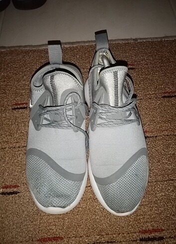 38 Beden Nike koşu ayakabısı