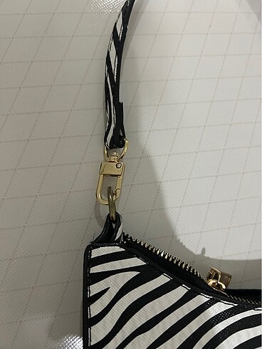  Beden Zebra çanta