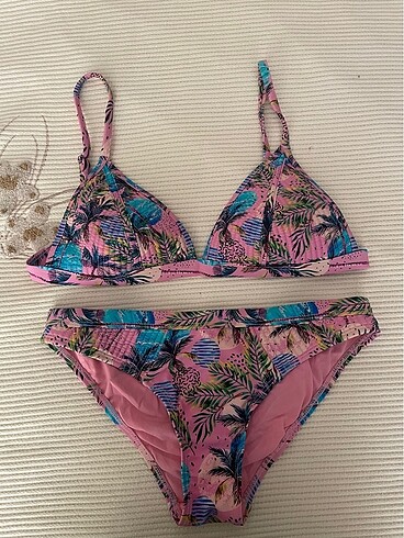 Pembe bikini