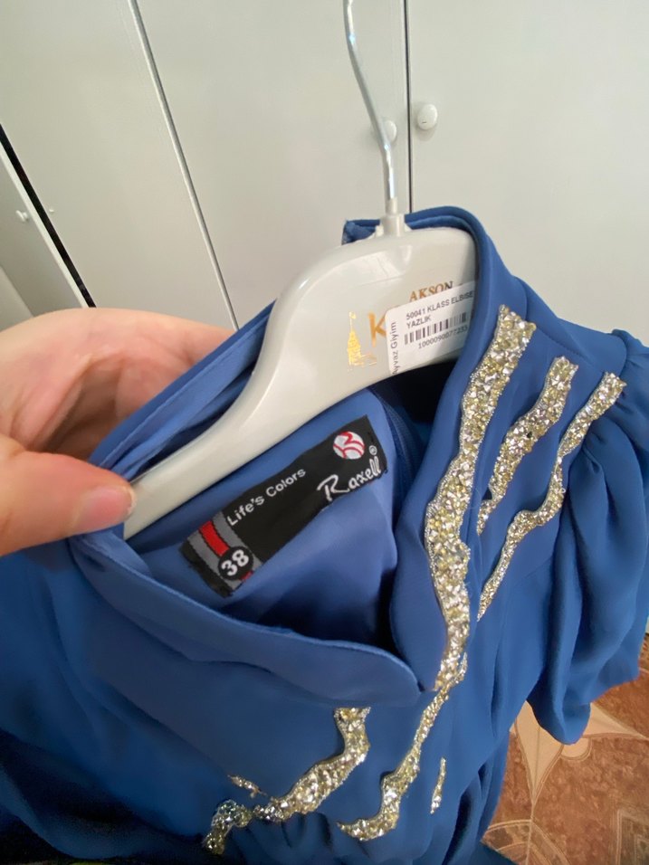 Uzun Mavi İşlemeli Kadın Abiye Elbise - Görsel 3