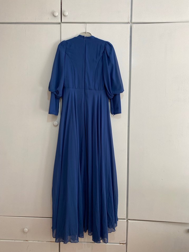 Uzun Mavi İşlemeli Kadın Abiye Elbise - Görsel 2