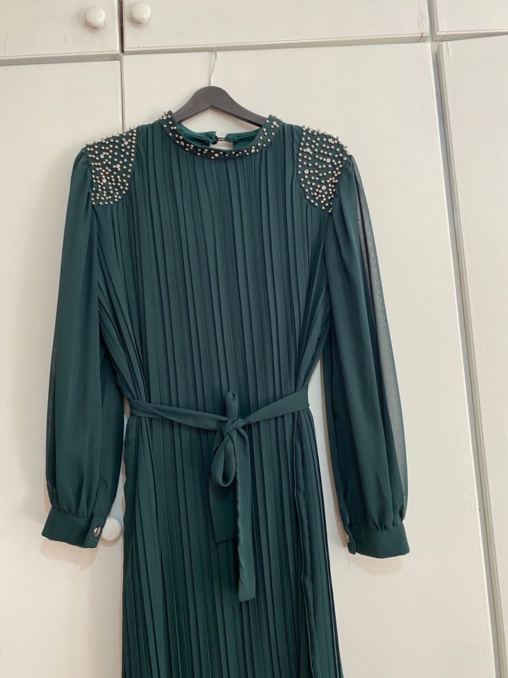 Uzun Piliseli Kemerli Kadın Elbise abiye - Görsel 2