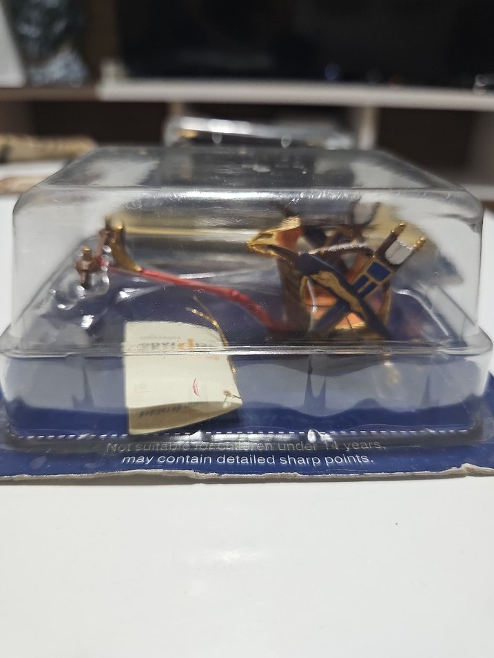 Altın Renkli Koyu Ton Model Kiti - Görsel 2