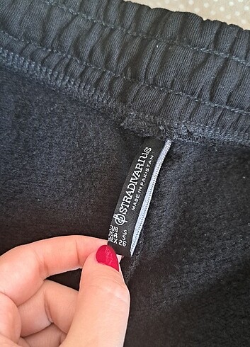 m Beden Stradivarius eşofman altı