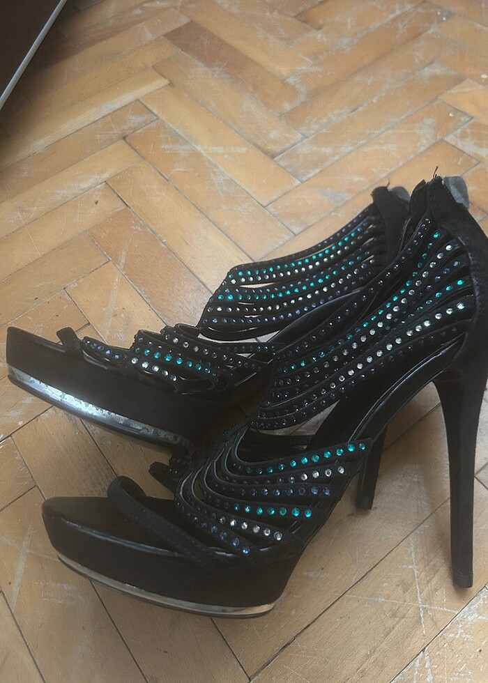 Çok şık hafif dolgu topuk ayakkabı - Görsel 2