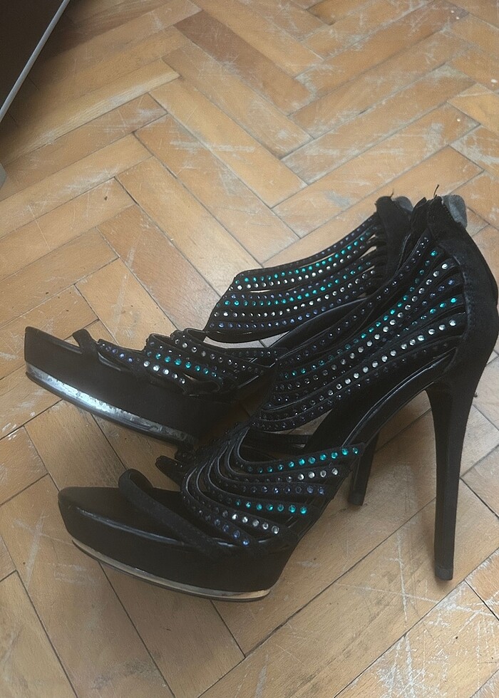 Çok şık hafif dolgu topuk ayakkabı - Görsel 3