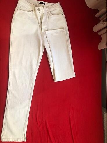 Beyaz Straight jean
