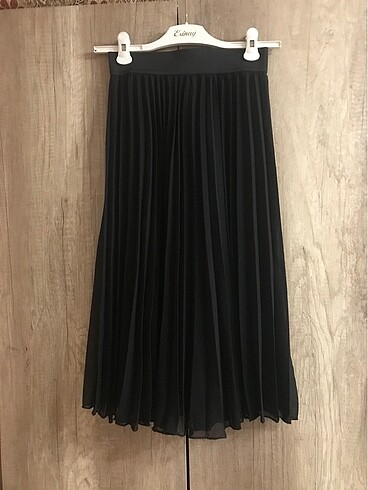 Bershka midi etek