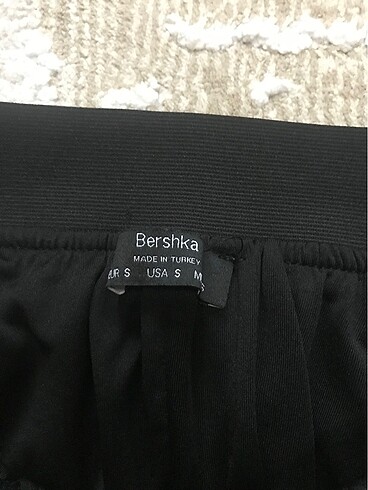 s Beden siyah Renk Bershka midi etek