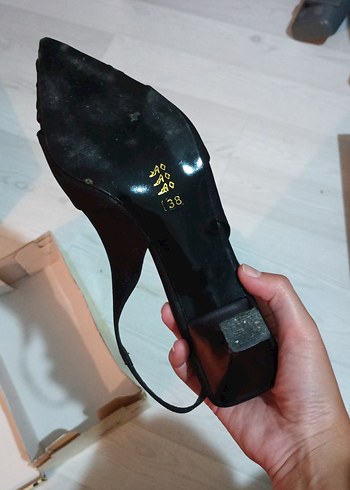 38 Beden Kemer Detaylı Siyah Stiletto Kadın Topuklu