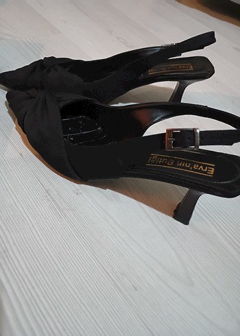 Diğer Kemer Detaylı Siyah Stiletto Kadın Topuklu