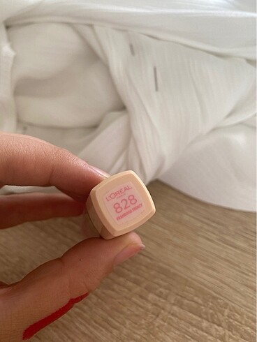  Beden Loreal paris ruj
