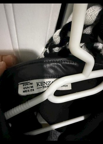 Siyah Deri Düğmeli Kadın Ceket - Görsel 2