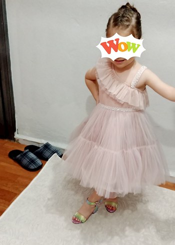 4 Yaş Beden Pembe Fırfırlı Kız Çocuk Elbisesi
