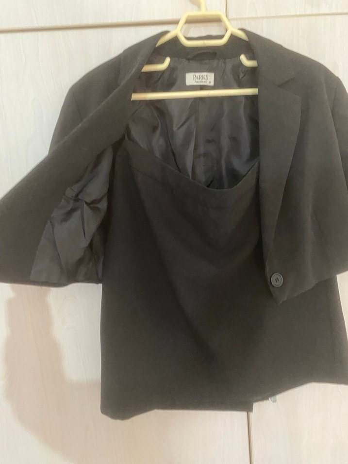 Kısa Kollu Siyah Kadın Takım Elbise - Görsel 3