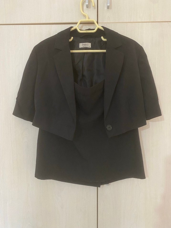 Kısa Kollu Siyah Kadın Takım Elbise - Görsel 4